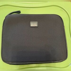 TUMI BLACK NYLON LEATHER 15’ MAC LAPTOP Sleeve EUC LUX DURABLE